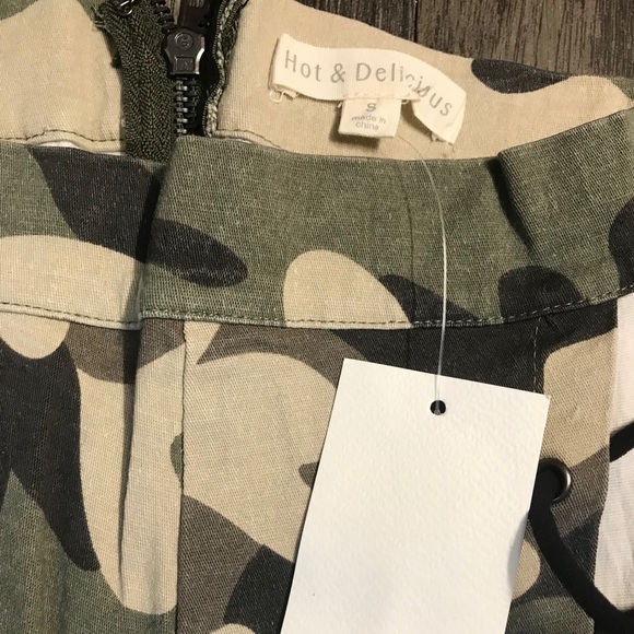 Camo Camouflage Lace Up Pants - Picture 6 of 8